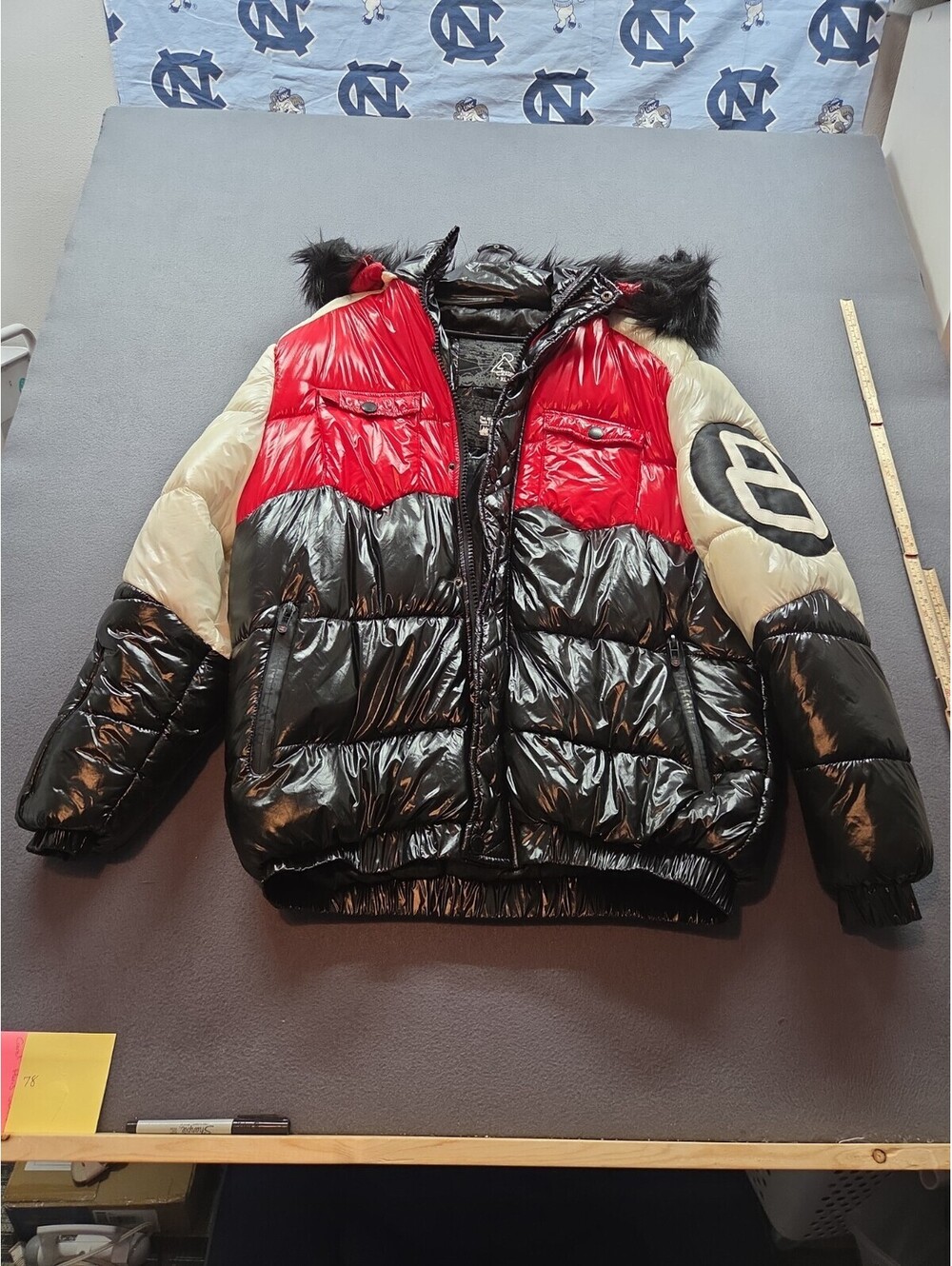 men's Awaknd Land puffer jacket size XL